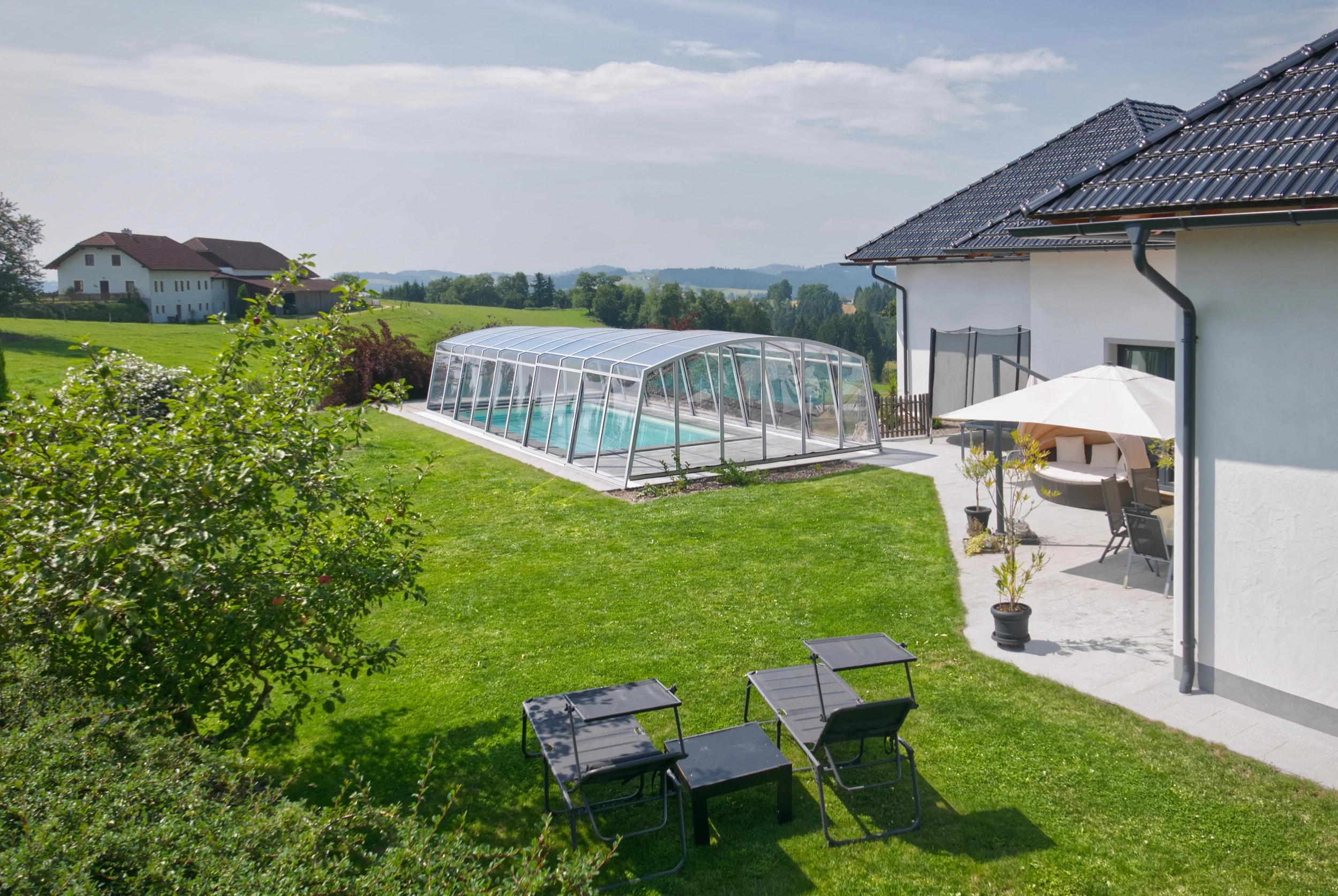 Model Komfort — zastřešení bazénu