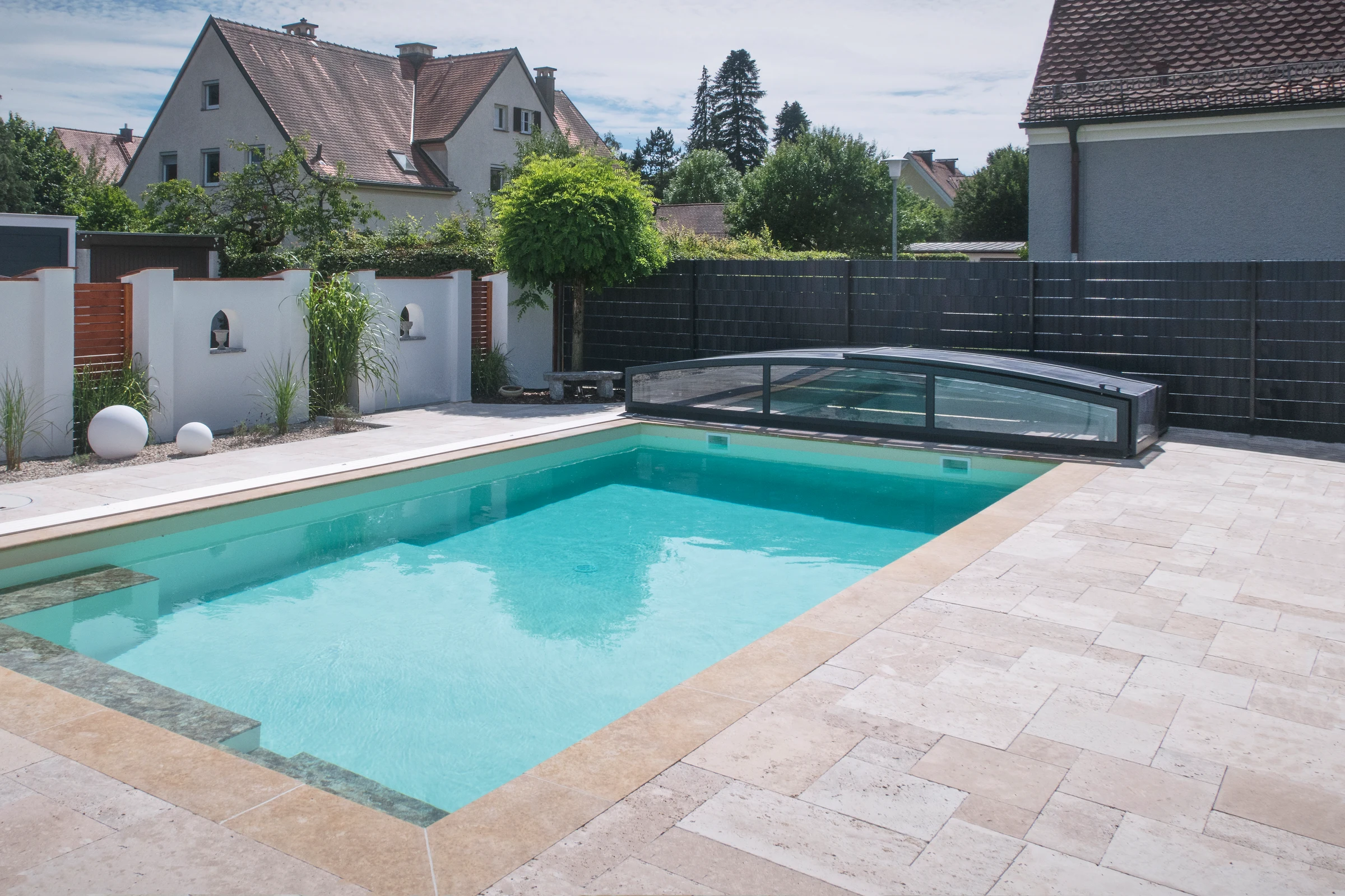 Clean Water With No Effort: How an Enclosure Saves Pool Chemicals and Your Time